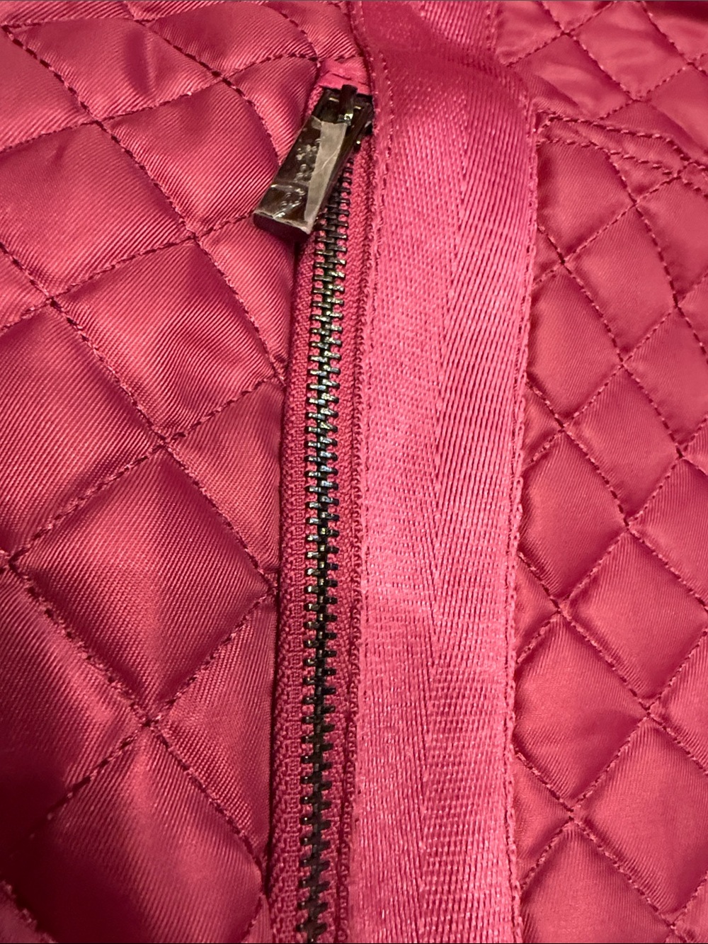 Apana Quilted Raspberry Tote with Adjustable Strap - Picture 4 of 12